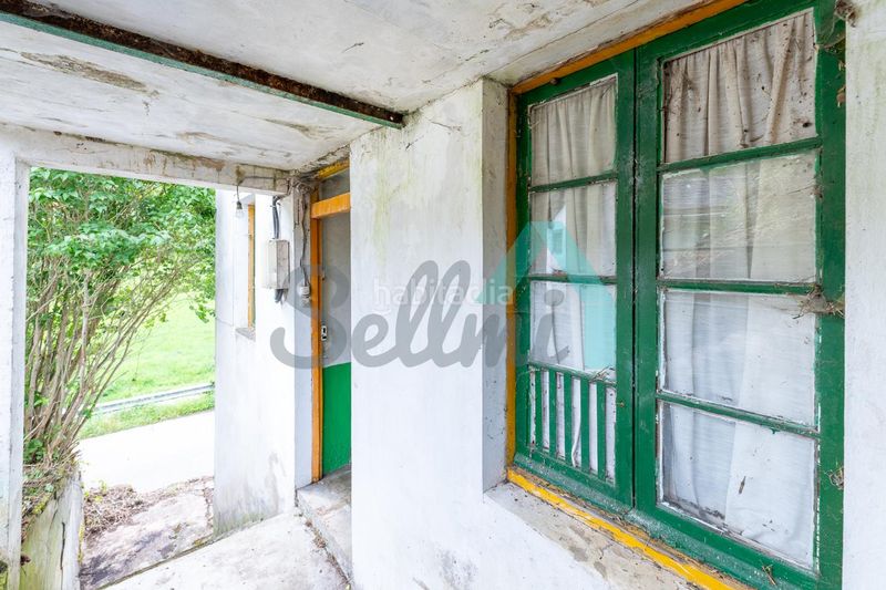 Foto d4c2a85d-963f-42e9-a2d1-9660d203f1ee. Casa amb aparcament a Cangas del Narcea