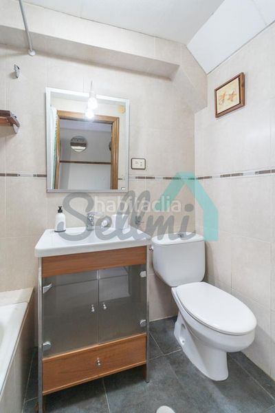 Foto 8e0ef0ec-2b1e-49ef-850b-9a46b1c2d602. Casa amb calefacció a Castropol
