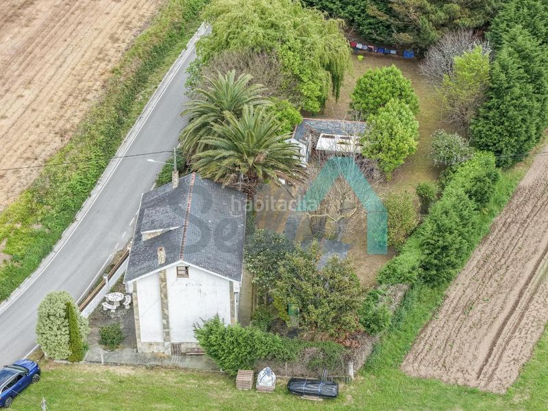 Foto c0b5ee2e-a788-4fce-a65e-0e1632a2483b. Casa amb calefacció a Castropol