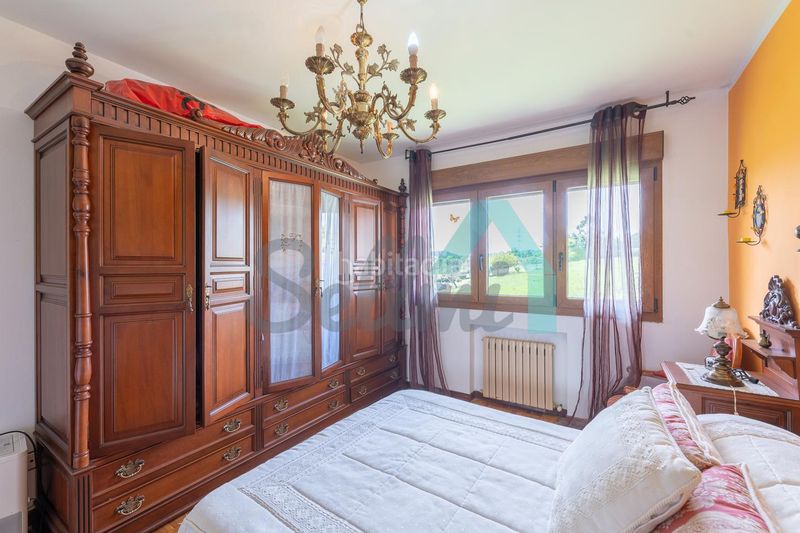 Foto 1271d93a-c032-4279-b39e-e7b83ea026c2. Casa amb calefacció aparcament a Cenero Gijón
