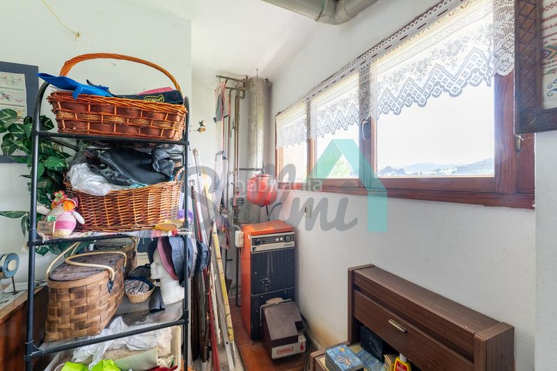 Foto 5004a23c-383f-4c66-a05d-ed8496875893. Casa amb calefacció aparcament a Cenero Gijón