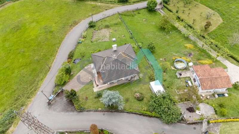 Foto a7b95164-5dc3-48d1-ae16-a10fb0115480. Casa amb calefacció aparcament a Cenero Gijón