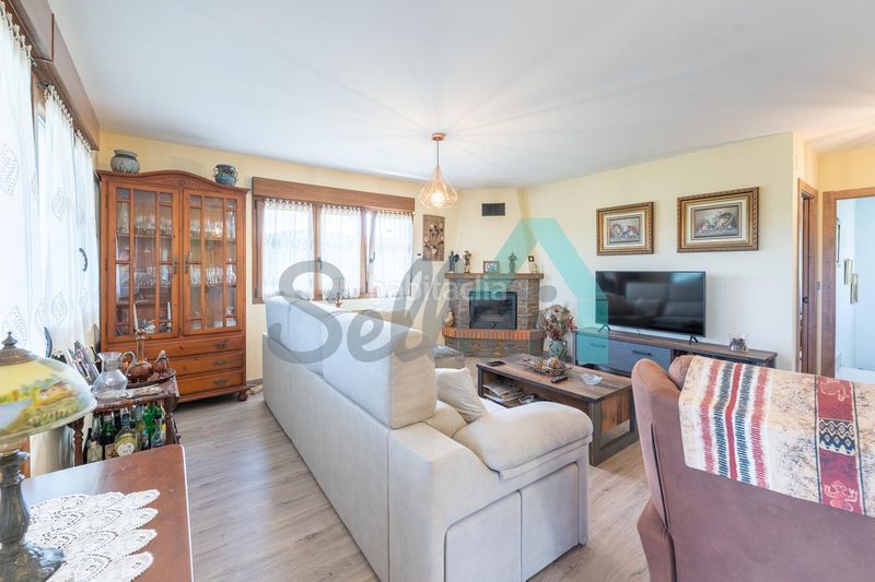 Foto f6667815-aa17-4835-8aab-dbed6f92e65d. Casa amb calefacció aparcament a Cenero Gijón