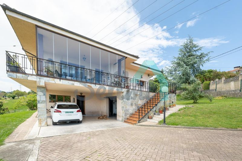 Foto ffb941f0-44c8-4f3f-98ac-38a1d0430687. Casa amb calefacció aparcament a Cenero Gijón