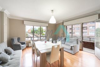 Flat  Avenida hermanos menéndez pidal