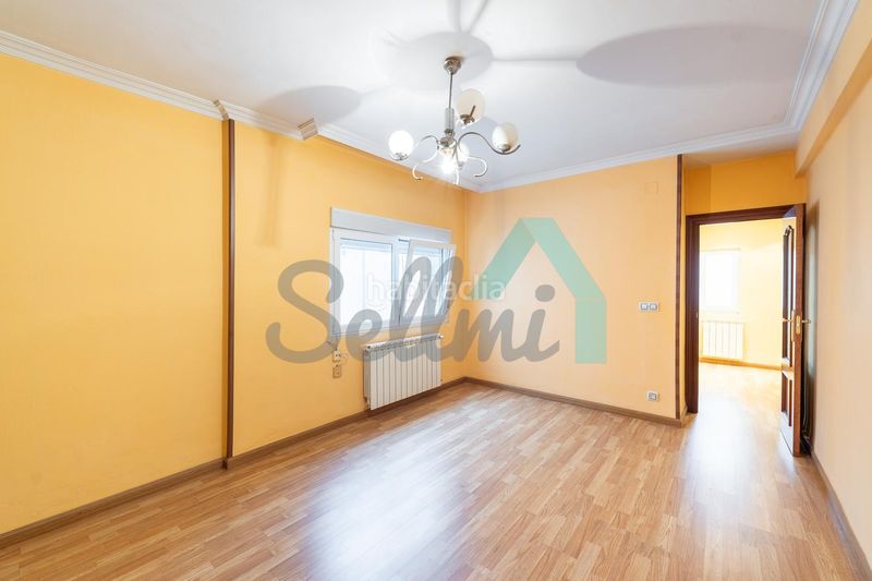 Foto 77629482-9492-4860-b153-b3064c809441. Etagenwohnung mit heizung in Ciudad Naranco - Prados de La Fuente Oviedo