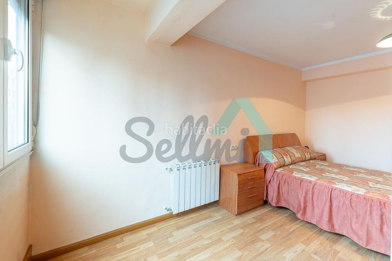 Foto 8dbeb66b-1f62-4f04-8fda-0c4f8b6be9a2. Etagenwohnung mit heizung in Ciudad Naranco - Prados de La Fuente Oviedo