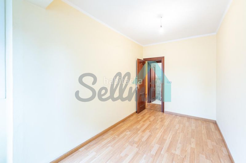 Foto d3a2dd7d-48e7-4cf3-99f7-11657c373f08. Etagenwohnung mit heizung in Ciudad Naranco - Prados de La Fuente Oviedo