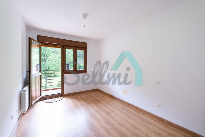 Foto 5b716d92-bed4-4e97-8117-2f2eb6ab660c. Piso en Aller