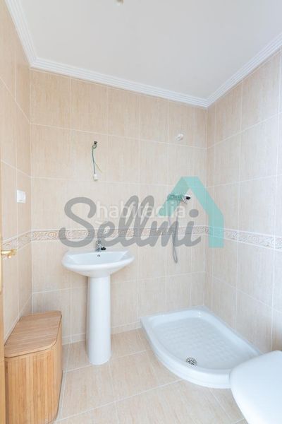 Foto c9934234-4497-4636-b8dd-1c27d57ed0a3. Piso en Aller