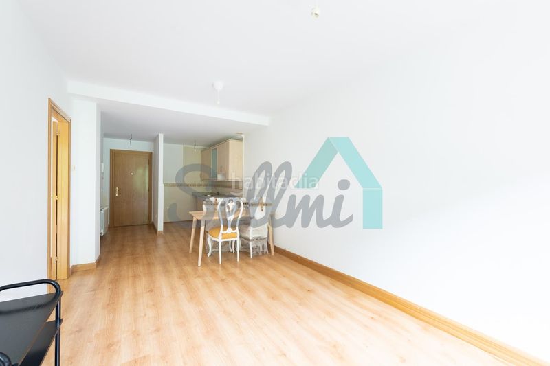 Foto ca847b85-57aa-42c7-a958-195184cff851. Piso en Aller