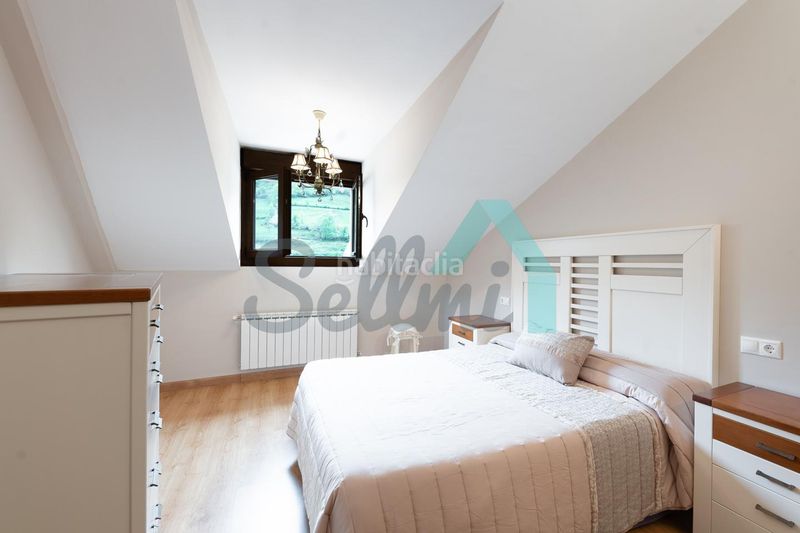 Foto a216be94-cef3-4ed7-b935-b53d49cbd9a1. Piso en Aller