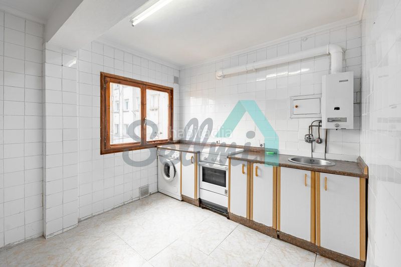 Foto d0e70573-3925-4da2-8d0c-1a6eda11f599. Pis amb calefacció a Laviada Gijón