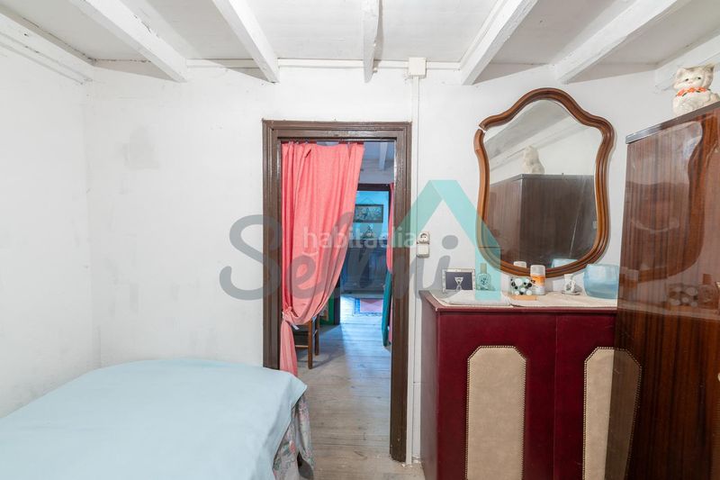 Foto 0e98bcc6-e208-4639-b605-e8ea6228f8c0. Casa adossada a Aller