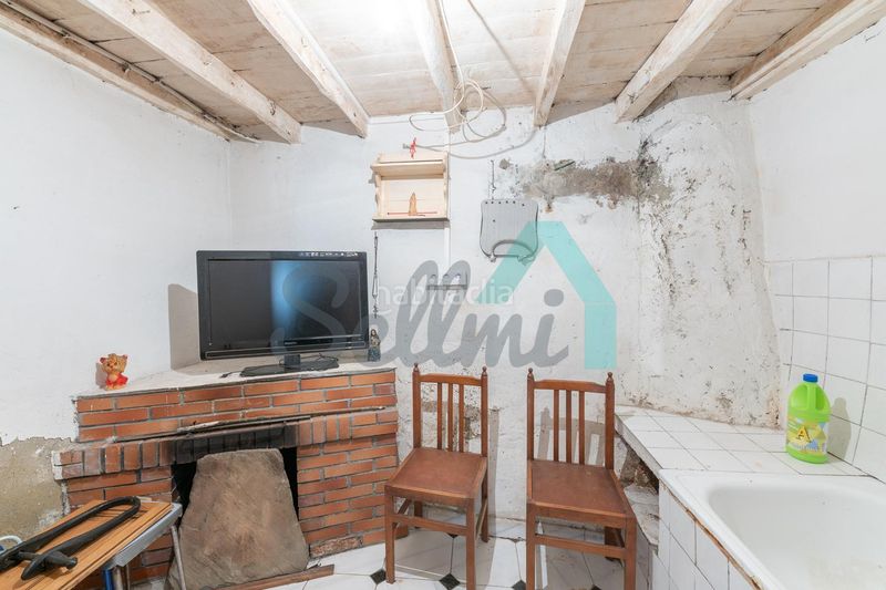 Foto 330ca076-e67d-4013-b7ef-314228aa61ef. Casa adossada a Aller