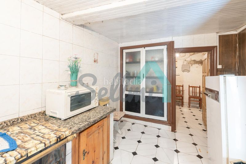 Foto 6e17c7c3-9bb3-43f7-984b-04944766bd11. Casa adossada a Aller