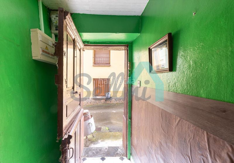 Foto 93a02159-3fc6-4ea6-8d17-0260a9883b78. Casa adossada a Aller