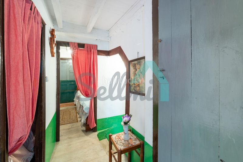 Foto d7fcffe3-e91b-425e-a1c1-af2cc3e0d38c. Casa adossada a Aller