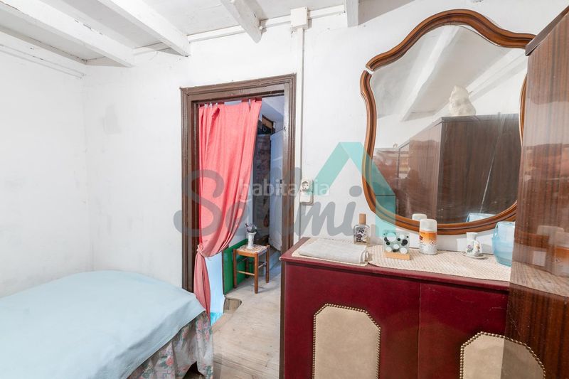 Foto fdeeeba2-ad67-4208-88f2-b9359496f925. Casa adossada a Aller