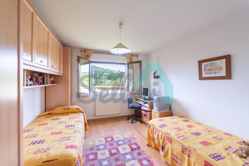 Foto 94d7a188-fa56-47a5-96c2-13640f46c2a6. Piso en Cangas de Onís