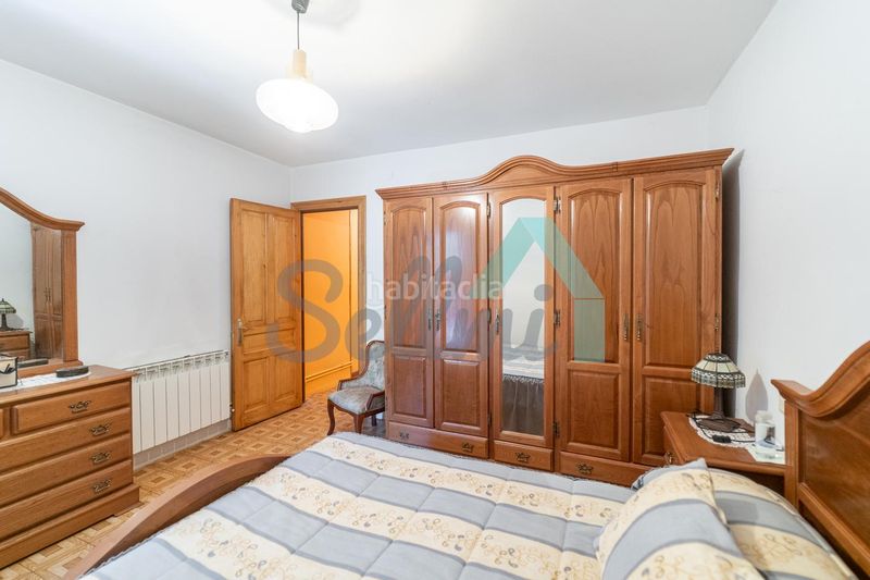 Foto 4445dd9d-73a1-4139-8e21-5a0ff2118620. Casa adosada en Onís