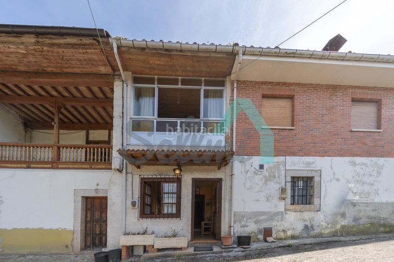 Foto 9fece482-3d59-4d27-bfdd-50fe62c33631. Casa adosada en Onís