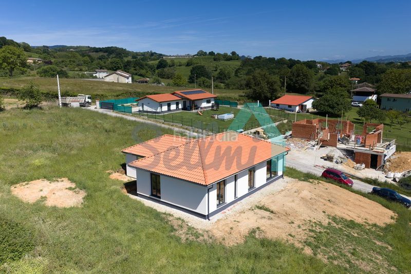 Foto 39697370-345c-4a04-bcf0-9c6d5acc80b2. Casa amb calefacció aparcament a Parroquias Norte Siero