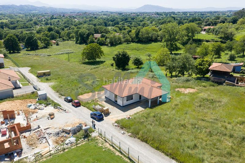 Foto a7e2c8b7-aac1-4687-a959-c8e7820074e6. Casa amb calefacció aparcament a Parroquias Norte Siero