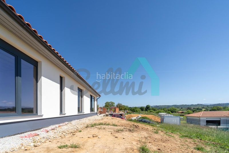 Foto b8fea664-9116-4dec-9e31-b880c53eda82. Casa amb calefacció aparcament a Parroquias Norte Siero