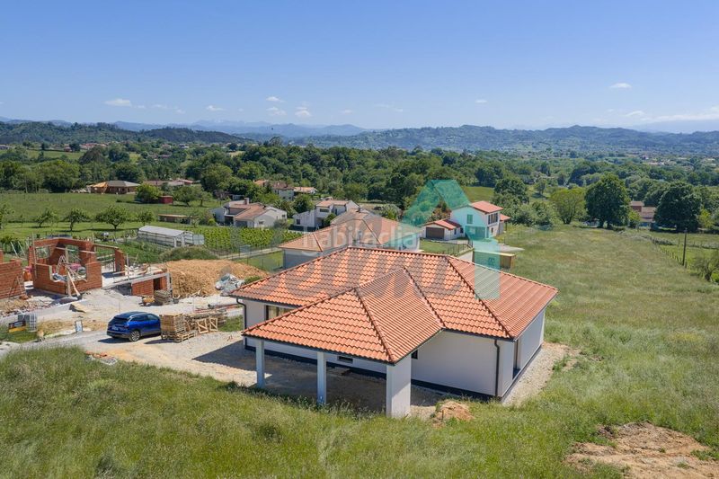 Foto d3039e99-fbe9-4845-8719-9c0c619745a5. Casa amb calefacció aparcament a Parroquias Norte Siero