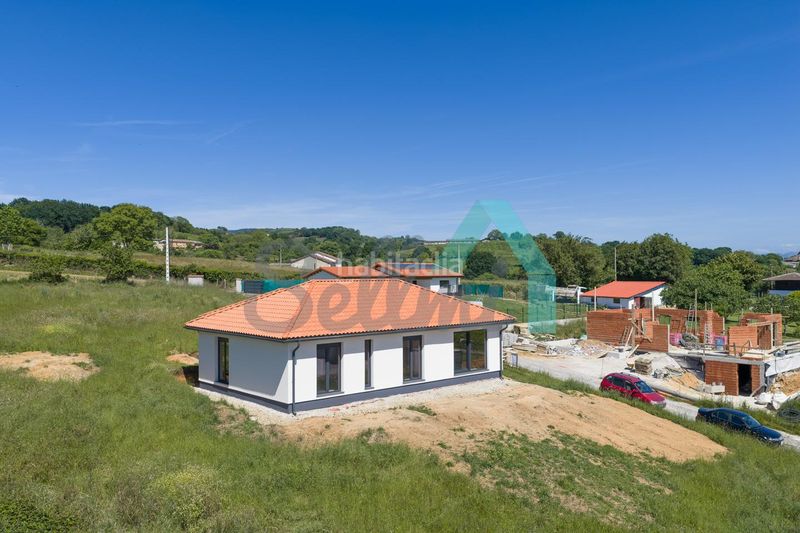 Foto e1772e9a-0e7c-4b44-9792-60347e362d06. Casa amb calefacció aparcament a Parroquias Norte Siero