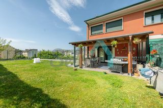 Semi detached house  Fuente la cal