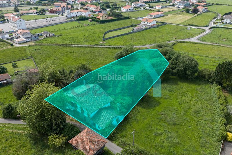 Foto 680a1366-f0d2-4800-9da5-66d8ad3141a3. Casa amb aparcament a Cudillero
