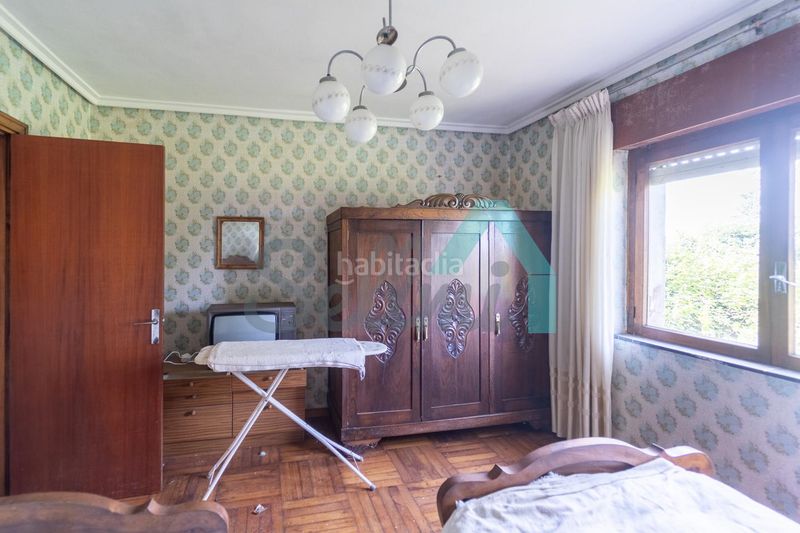 Foto b5ce8cd7-d9a9-4e94-ad95-314b33fa45e5. Casa amb aparcament a Cudillero