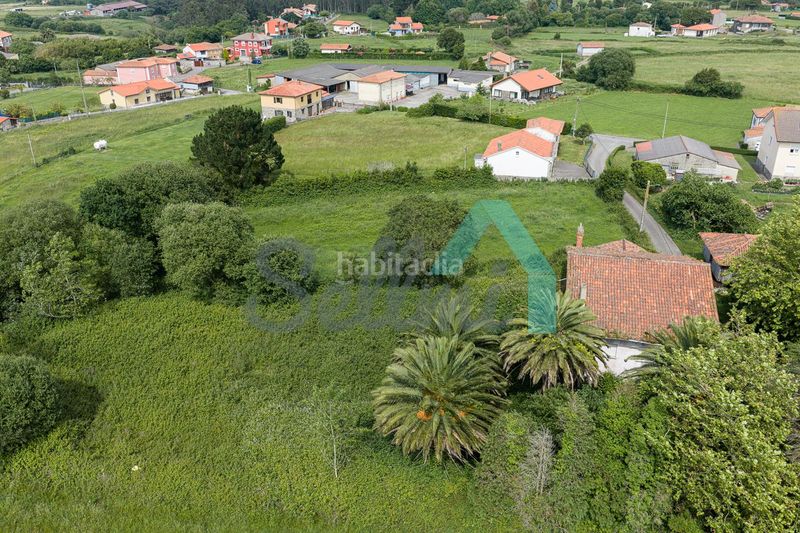 Foto b7aadf94-84d9-4b73-b8ef-bb4d8aaea610. Casa amb aparcament a Cudillero