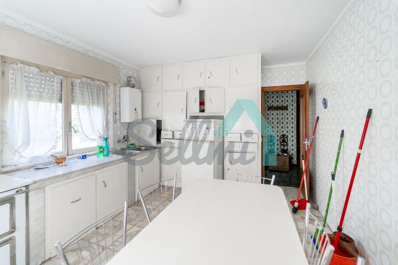 Foto daf30fdd-76cb-472b-bd17-c3ad2d9512c0. Casa amb aparcament a Cudillero