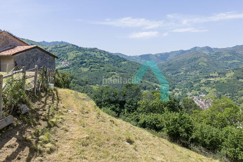 Foto 077882d5-3098-4ccd-ba9f-010907182679. Casa a Laviana