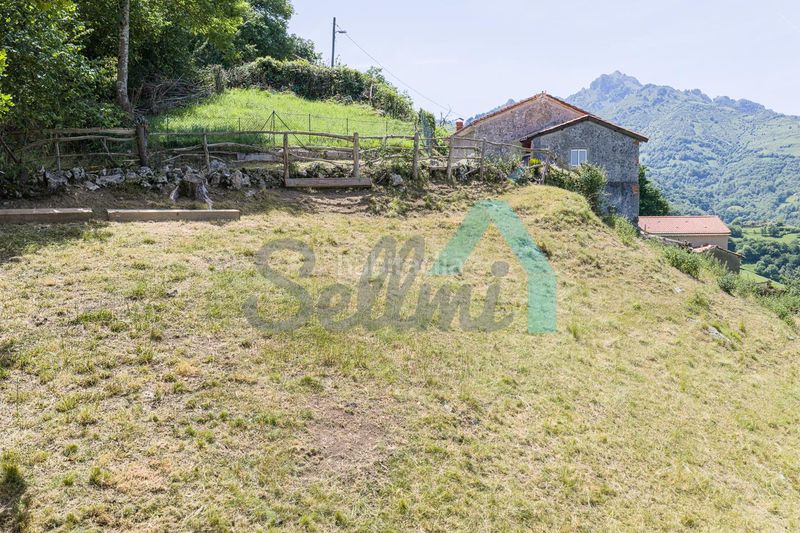 Foto 202f215e-6993-4993-868d-0a51e4bc8d18. Casa a Laviana