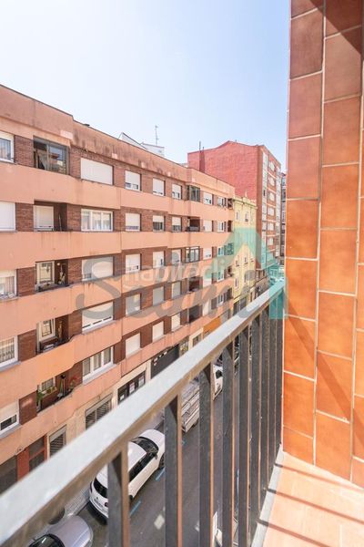 Foto f728c9a2-35e5-48d4-b978-2ead9ce74758. Pis amb calefacció a Centro Gijón