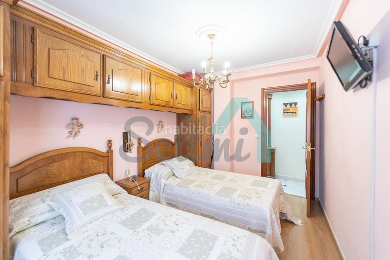 Foto c402d662-f0aa-470b-9252-f2e510a7cbe3. Planta baixa amb calefacció a Aller