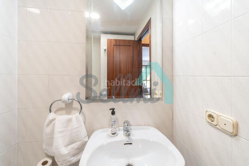 Foto ec7ceff2-d419-40f6-89ca-fa376b45117a. Dúplex amb calefacció a Parres