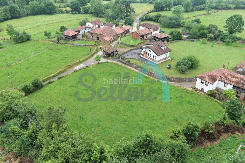 Foto 038d49a3-40eb-4b9a-8cf4-6e098f5598a9. Terreny residencial a Grado