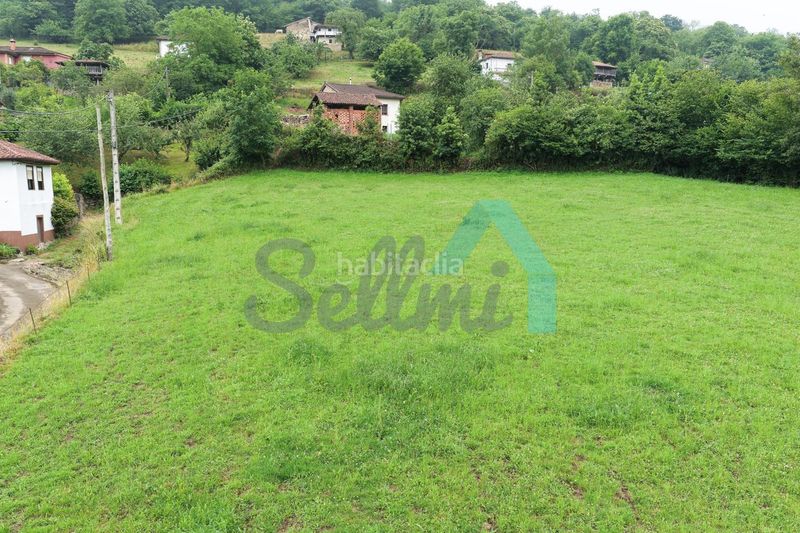 Foto dd3d1b0a-df26-4aa4-b95e-602ad66a8cd6. Terreny residencial a Grado