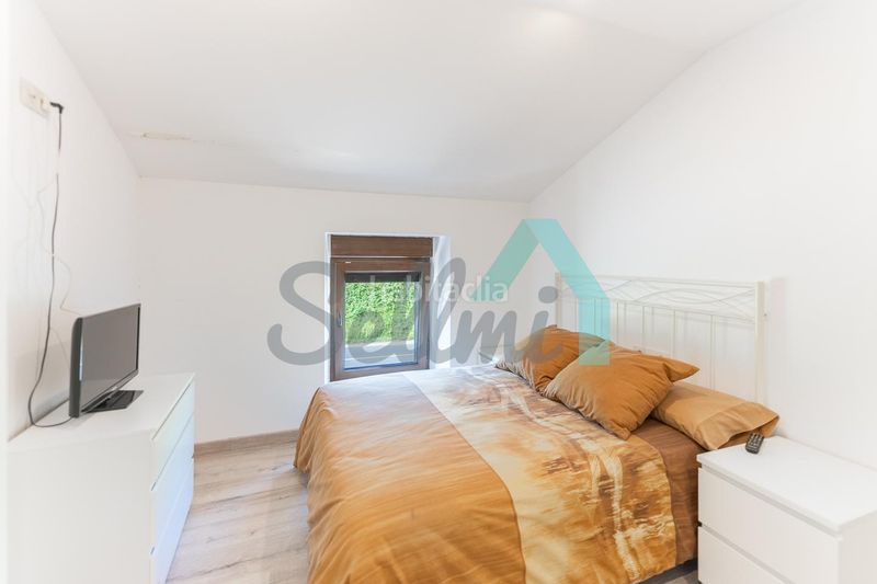 Foto 1a86c7d5-fe85-4900-8a12-6a7f4d760224. Edificio in Villamanín