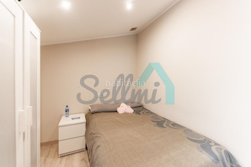 Foto 0d10e912-c0bf-42e7-a6ed-6c0314310028. Edifici a Villamanín