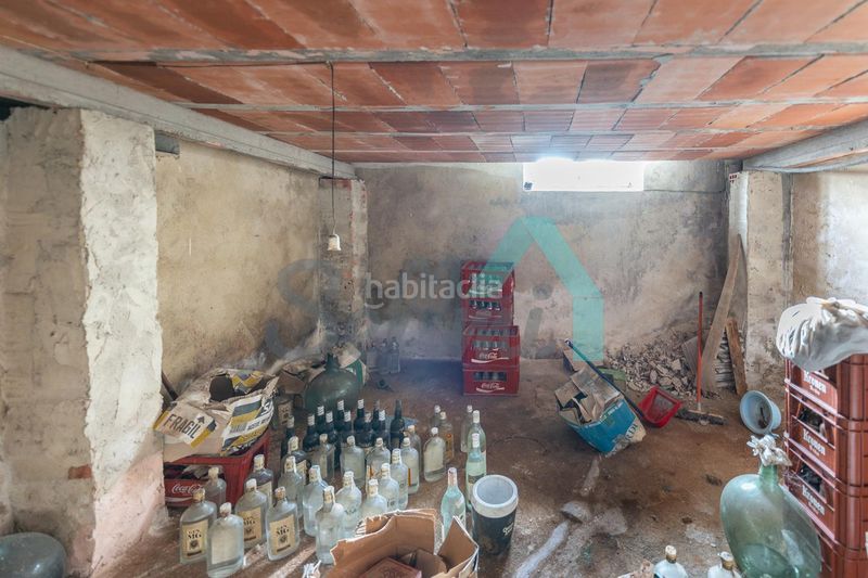 Foto 82645af1-8621-48dd-b917-9cbbbfea5f0d. Casa amb calefacció a Salas