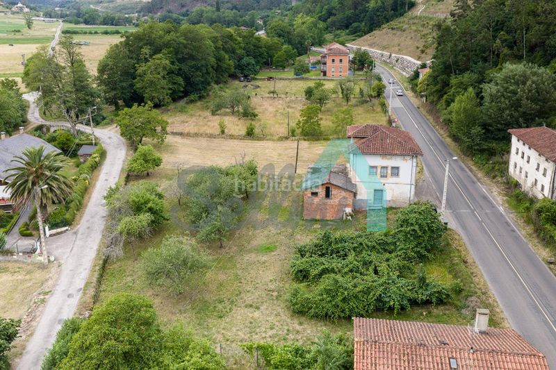 Foto 997992c5-0172-4201-aeb4-26673ed8bfce. Casa amb calefacció a Salas