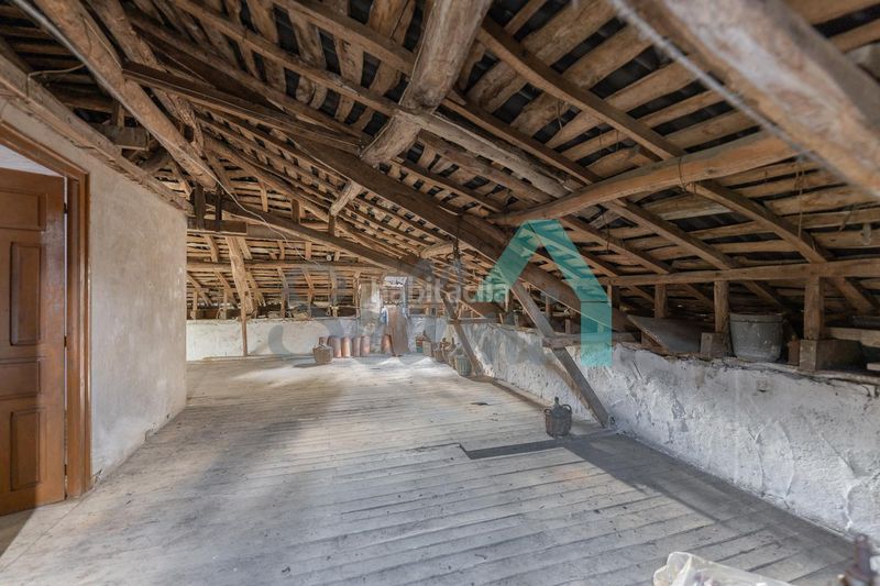 Foto bc77f4ad-5b84-4313-abea-bfb978ba60ff. Casa amb calefacció a Salas