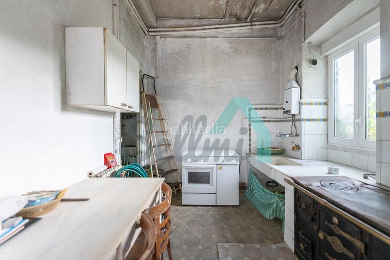 Foto c268358a-c577-4de1-9567-1d01f41d03fa. Casa amb calefacció a Salas