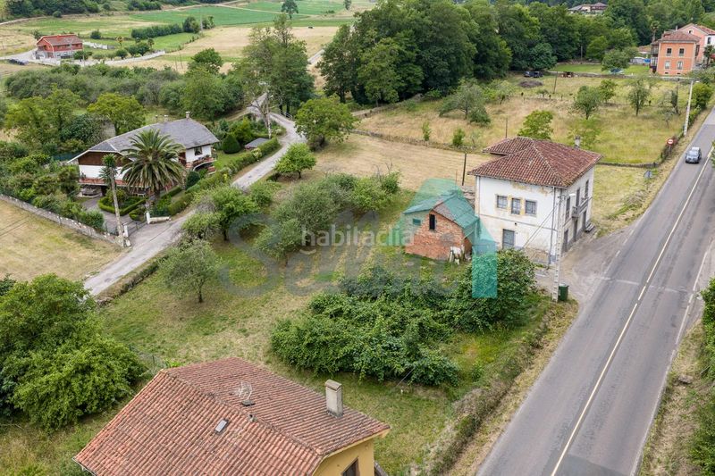 Foto cad45c36-7102-4c42-a10a-081d8d423e9c. Casa amb calefacció a Salas